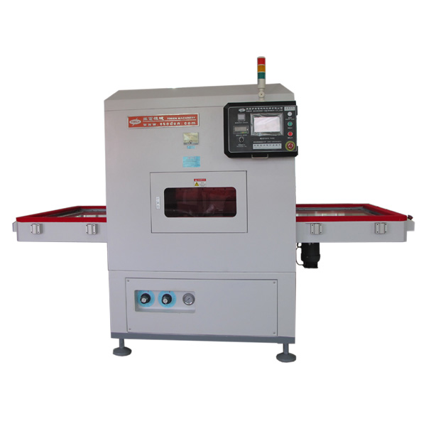 左右進式柔軟線膠盒壓痕模切機.jpg 左右進式柔軟線膠盒壓痕模切機.jpg