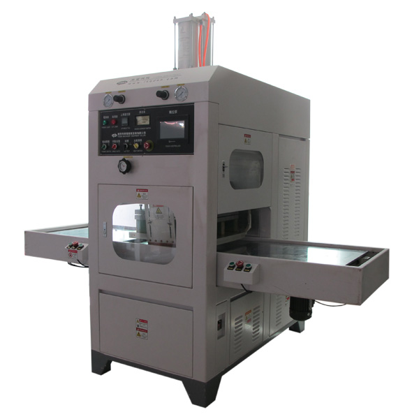 觸屏式高頻熔斷機(jī)1.jpg 觸屏式高頻熔斷機(jī)1.jpg